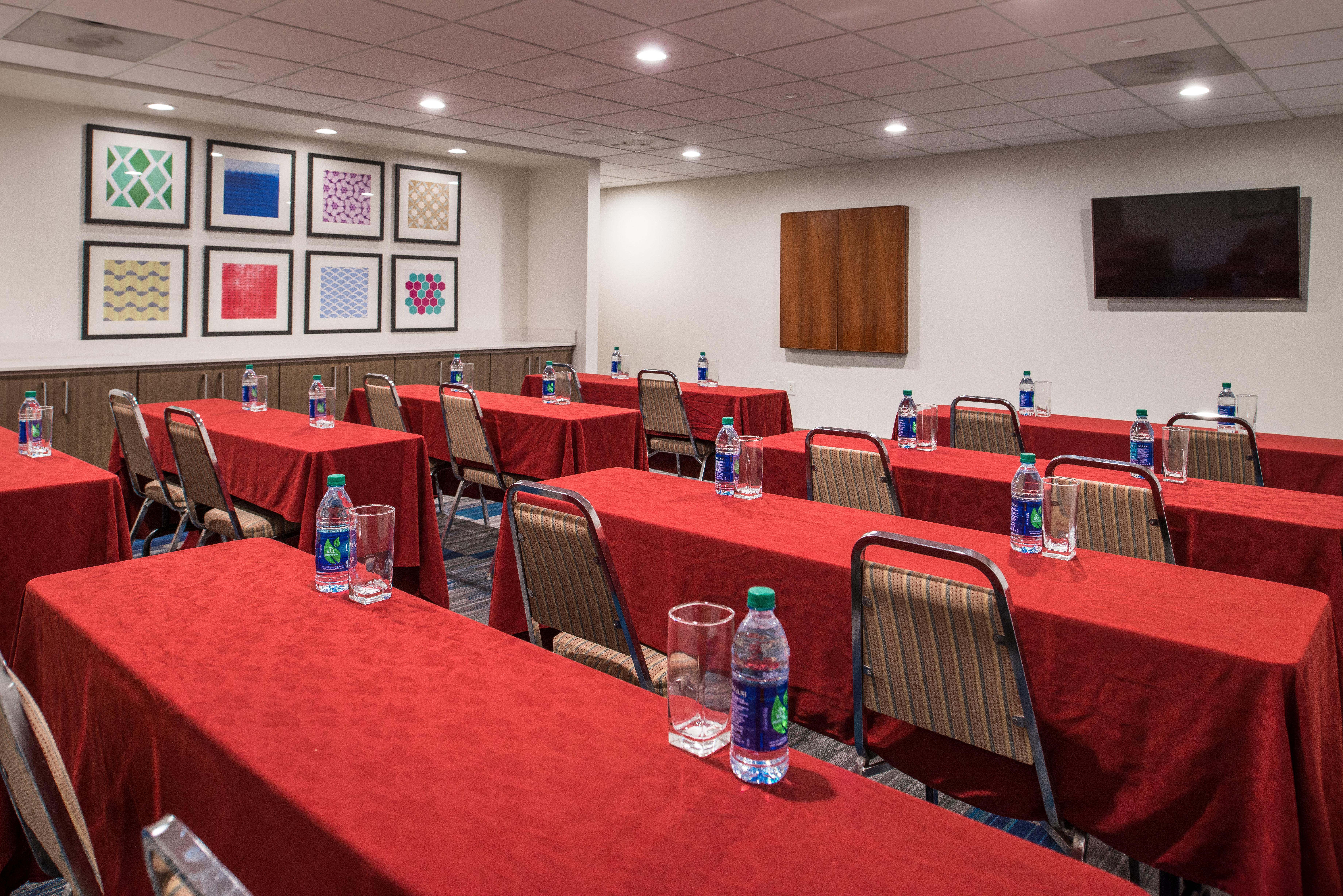 Holiday Inn Express Hotel & Suites Tampa-Anderson Road-Veterans Exp By Ihg West Chase Exterior foto
